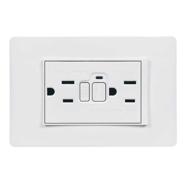 Tomacorriente Doble c/ Falla de Tierra Bticino LUZICA, 15 Amp