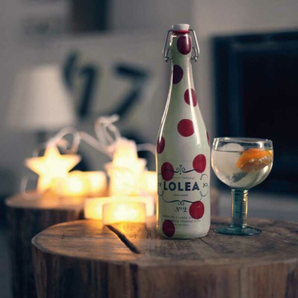 Sangri%CC%81a-Lolea-No.2-Blanca_-750-ml-Turn Sangría Lolea No.2 Blanca, 750 ml