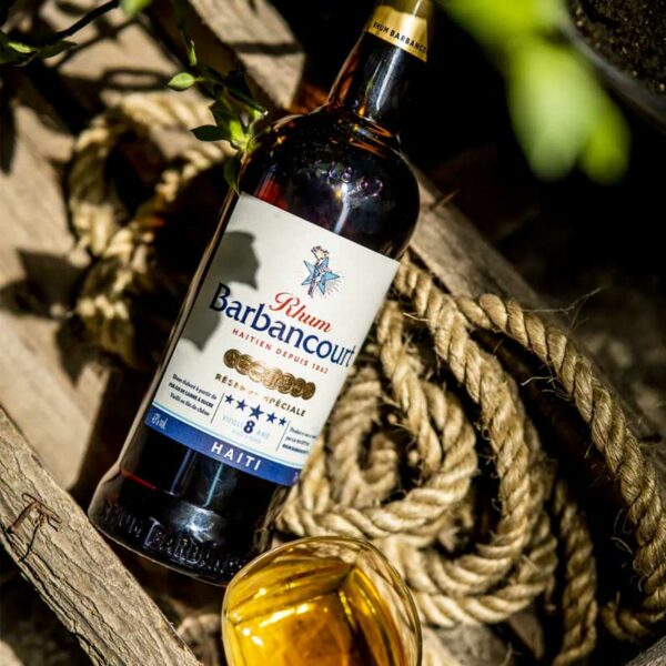 Ron-Barbancourt-8-añosRéserve-Spéciale-5-Estrellas,-700-ml-Turn Ron Barbancourt 8 años Réserve Spéciale 5 Estrellas, 700 ml
