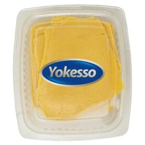 Queso Cheddar Importado Yokesso Rebanado, 1 lb